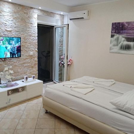 Ferienwohnung Apartman Anja Stara Pazova Exterior foto